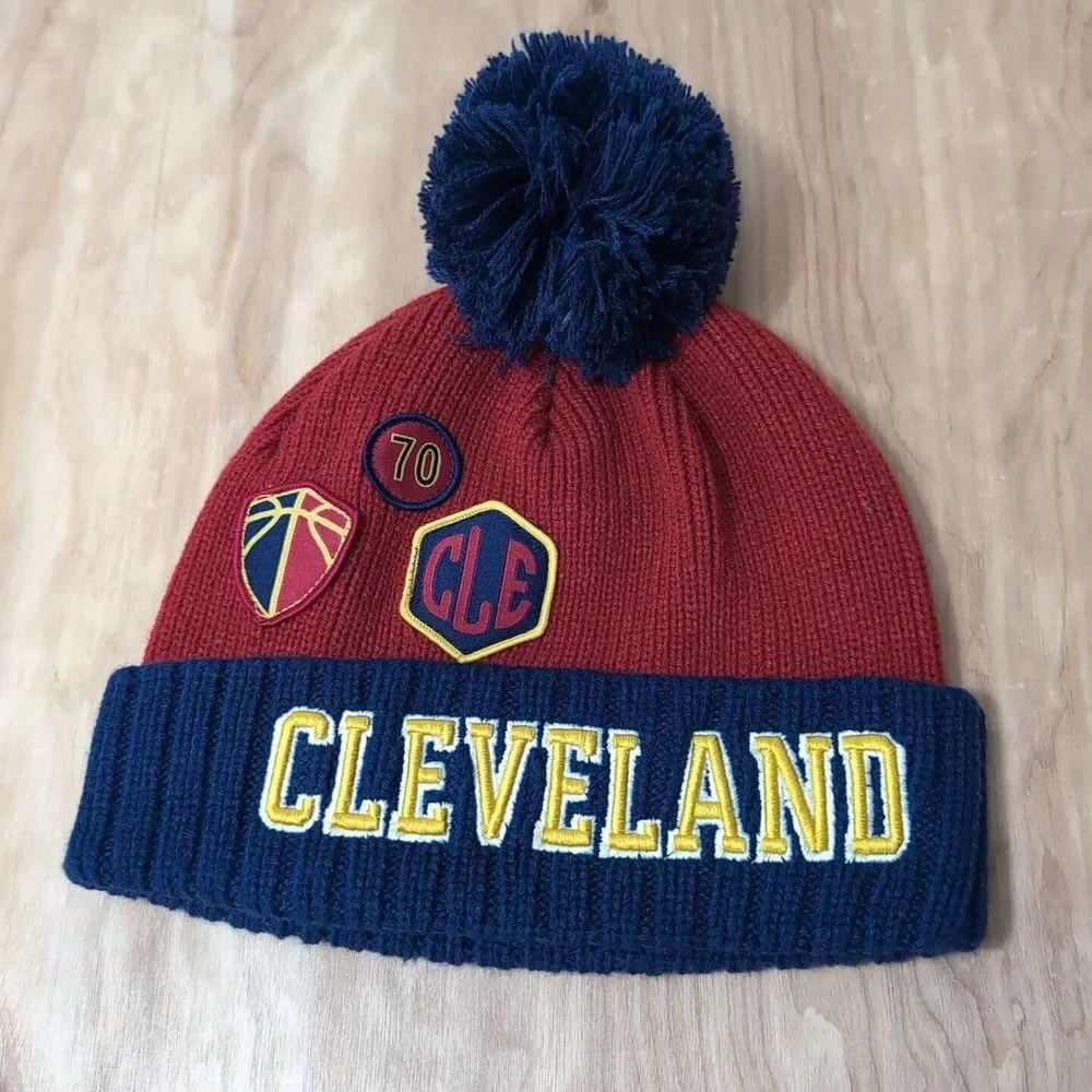 NEW CLEVELAND CAVALIERS NEW ERA LOGO CAP HAT KNIT CUFFED BEANIE POM‎ 2018 DRAFT